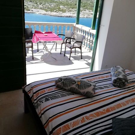 Poseidon Holiday Guesthouse Zirje Bagian luar foto