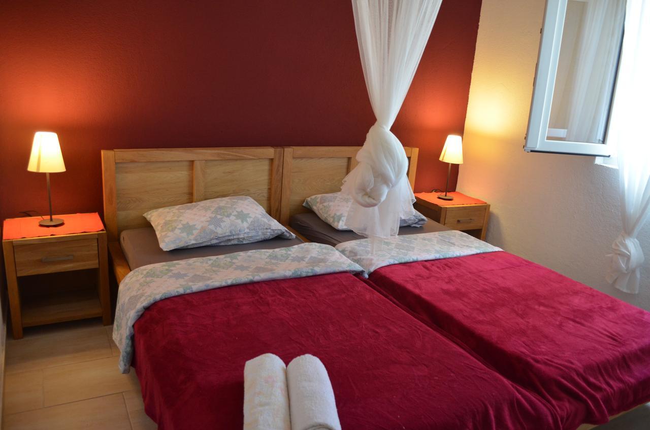 Poseidon Holiday Guesthouse Zirje Bagian luar foto
