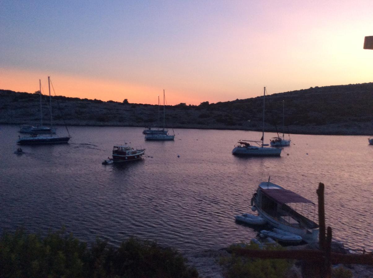 Poseidon Holiday Guesthouse Zirje Bagian luar foto
