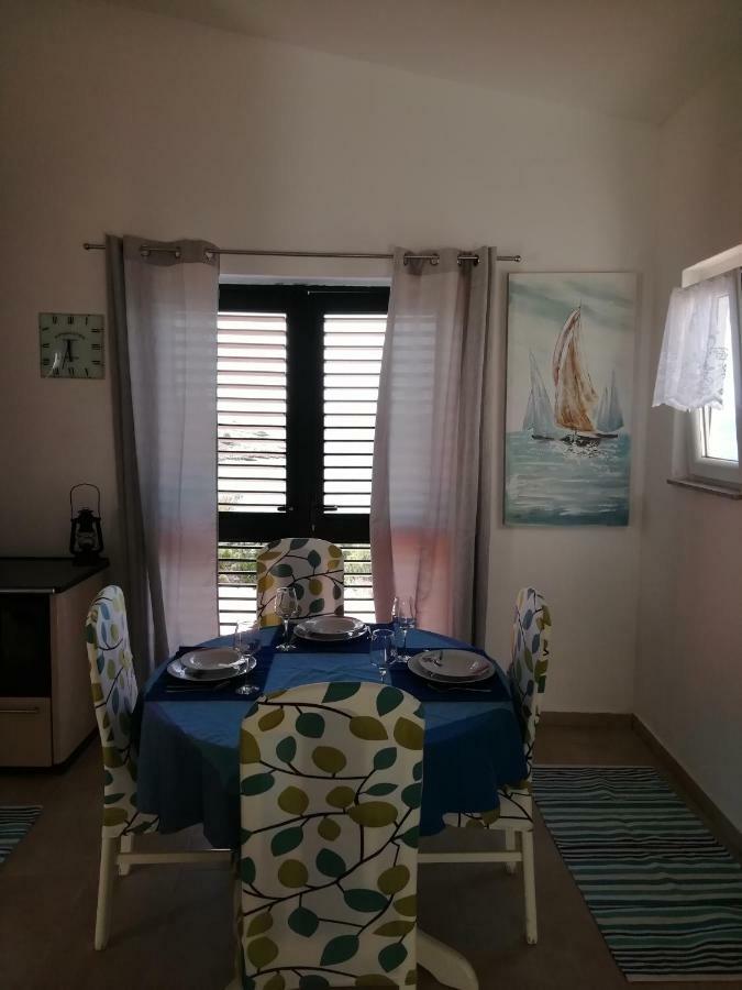 Poseidon Holiday Guesthouse Zirje Bagian luar foto